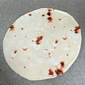 👙Tortilla Round Plush 47 inch Throw Blanket